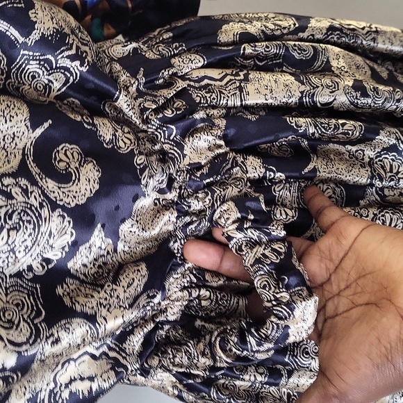 💥host pick❤️VINTAGE 80S VIBE  Satin Abstract floral customade Maxi dress - Picture 7 of 16